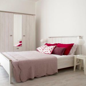 Camera con letto king size